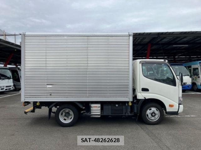 Hino DUTRO 2022-03 7616292-5