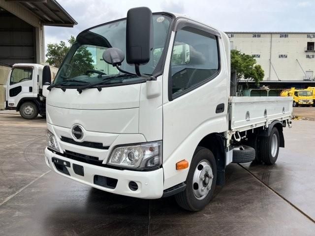 Hino DUTRO 2023-01 7606821-0