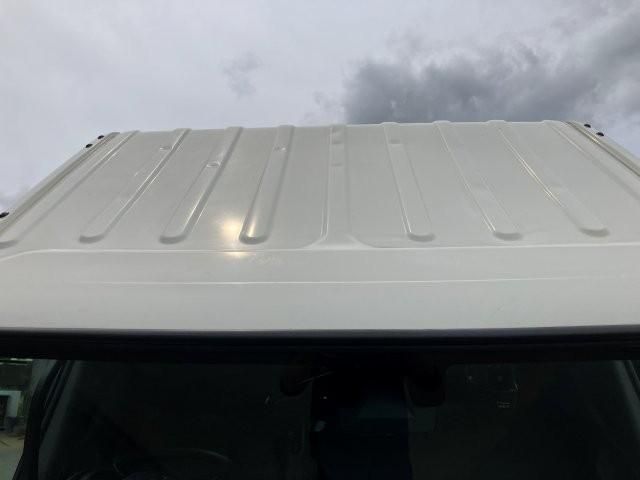 Hino DUTRO 2023-01 7606821-21