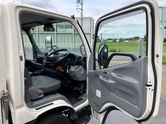 Hino DUTRO 2023-01 7606821-27