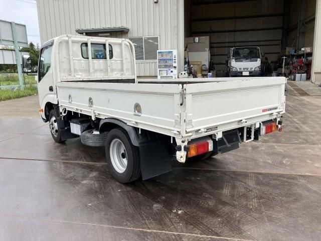 Hino DUTRO 2023-01 7606821-2