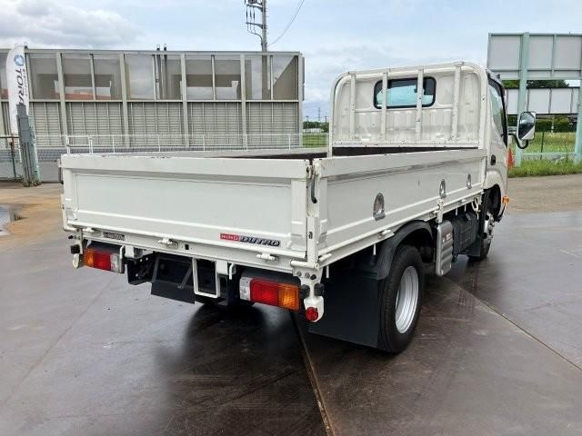 Hino DUTRO 2023-01 7606821-3