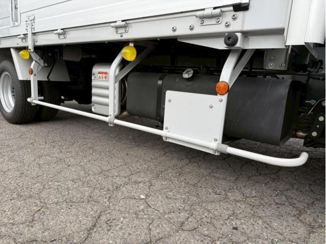Hino DUTRO 2025-06 7606815-13