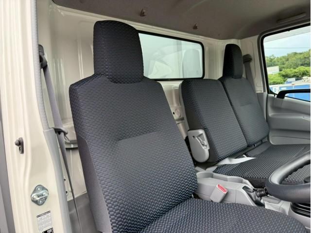 Hino DUTRO 2025-06 7606815-22