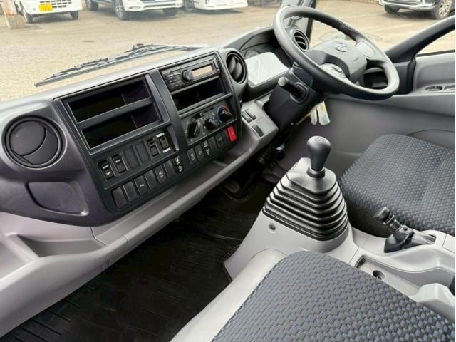 Hino DUTRO 2025-06 7606815-24
