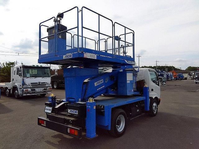 Hino DUTRO 2015-01 7710127-2