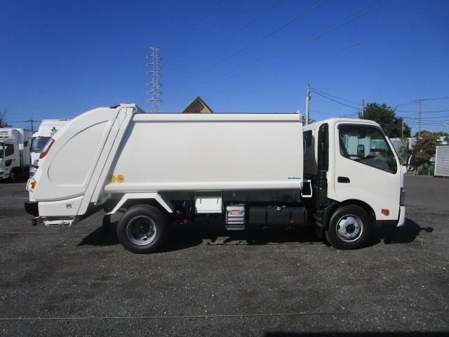 Hino DUTRO 2025-09 7710005-5