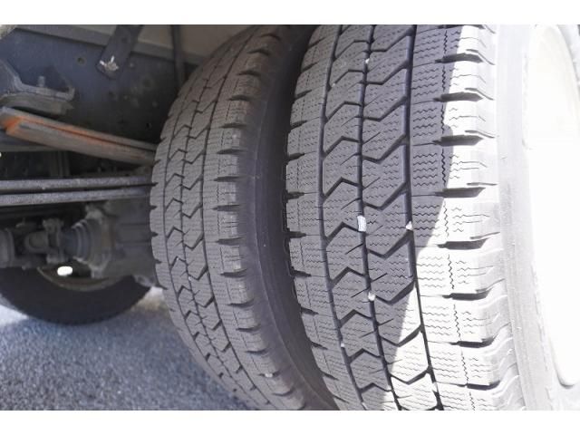 Hino DUTRO 2020-04 7710104-9