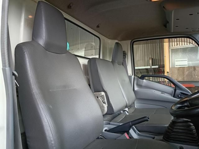 Hino DUTRO 2012-11 7710094-28