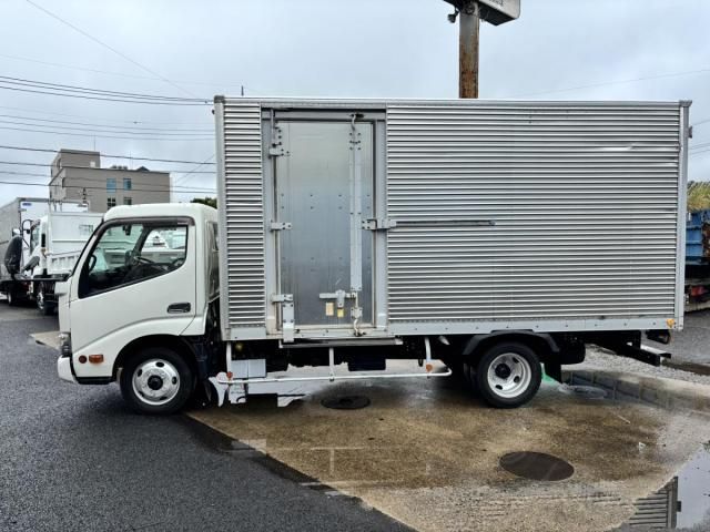 Hino DUTRO 2016-12 7710134-7