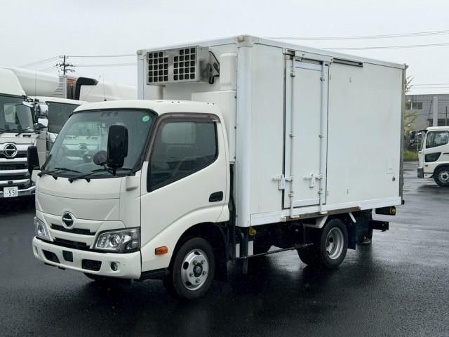 Hino DUTRO 2019-09 7710079-0