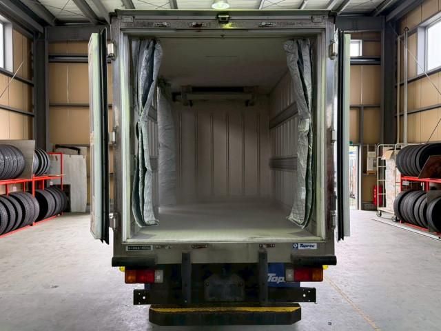Hino DUTRO 2019-09 7710079-13