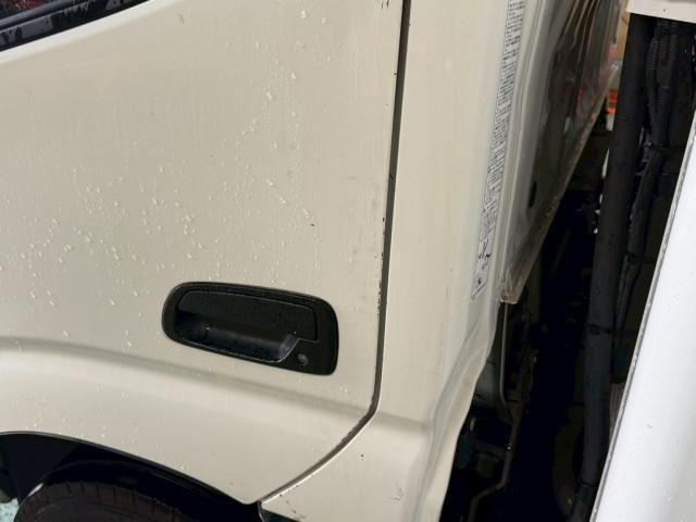 Hino DUTRO 2019-09 7710079-17