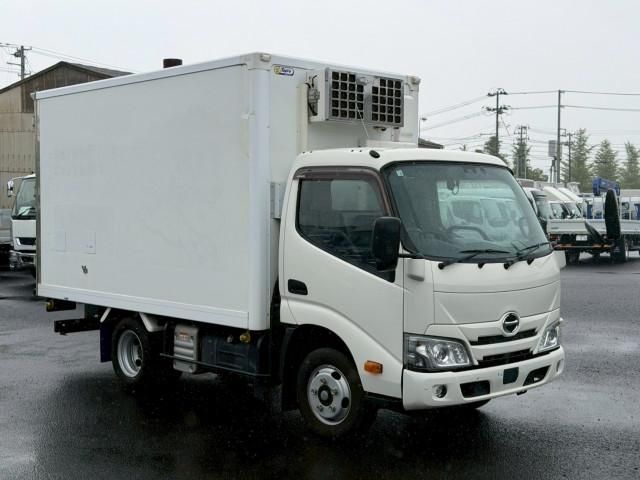 Hino DUTRO 2019-09 7710079-2