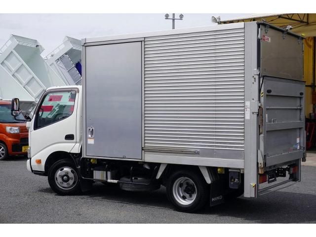 Hino DUTRO 2017-04 7710118-6