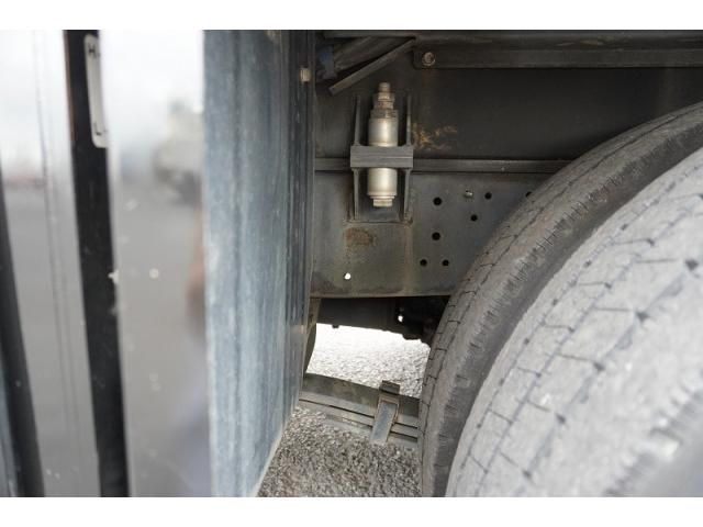 Hino DUTRO 2017-12 7710082-10