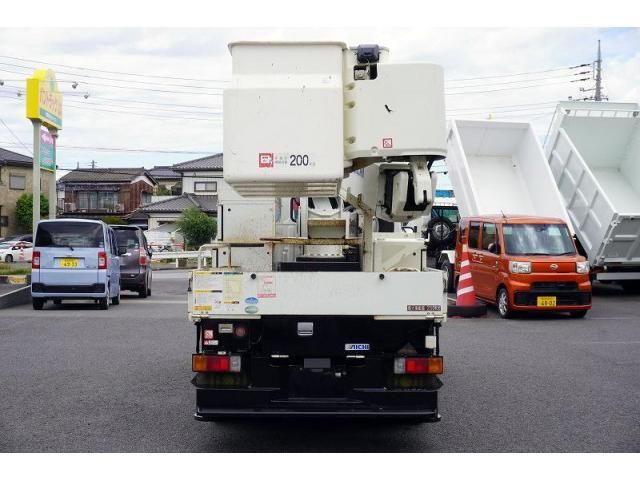 Hino DUTRO 2017-12 7710082-3