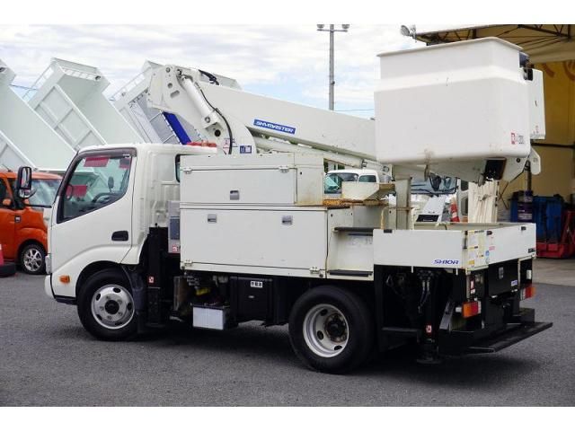 Hino DUTRO 2017-12 7710082-6