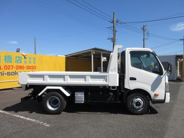 Hino DUTRO 2025-08 7710009-11