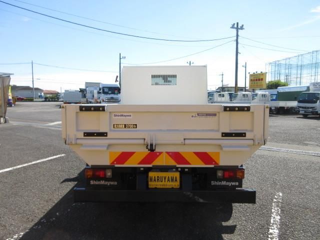 Hino DUTRO 2025-08 7710009-17