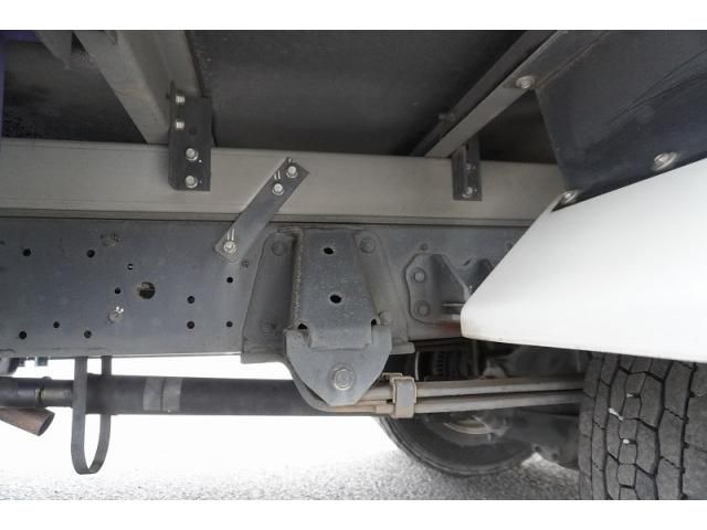 Hino DUTRO 2018-03 7710014-11