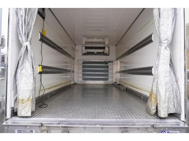 Hino DUTRO 2018-03 7710014-21