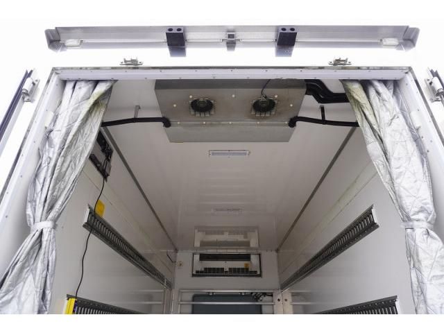 Hino DUTRO 2018-03 7710014-22