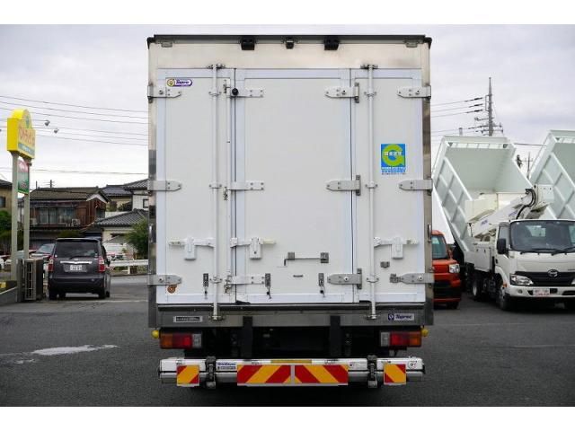 Hino DUTRO 2018-03 7710014-3