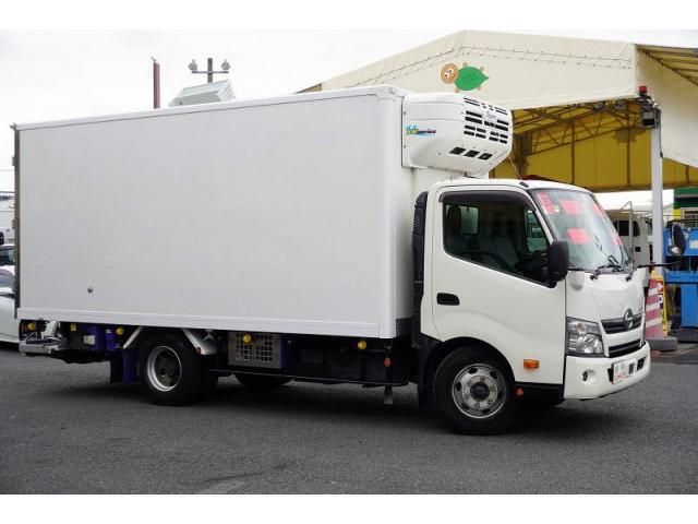 Hino DUTRO 2018-03 7710014-5