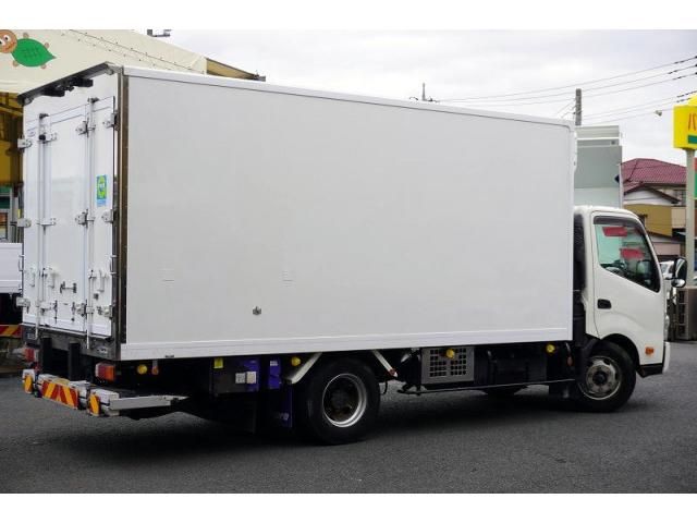 Hino DUTRO 2018-03 7710014-7