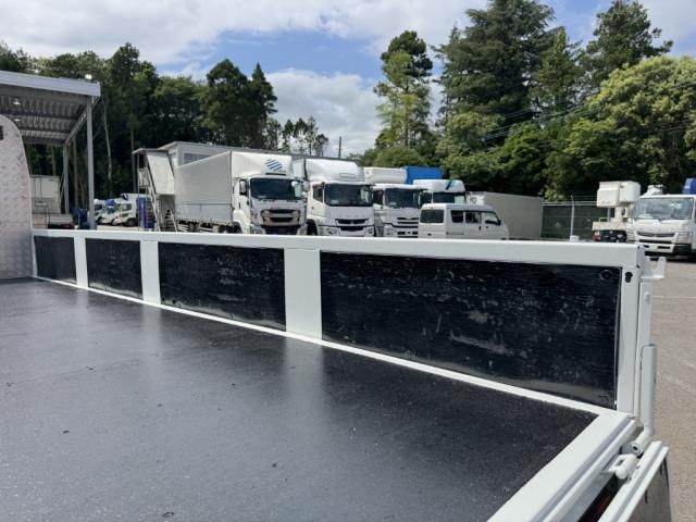 Hino DUTRO 2022-05 7710086-11