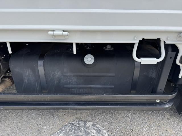 Hino DUTRO 2022-05 7710086-20