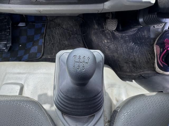 Hino DUTRO 2022-05 7710086-24