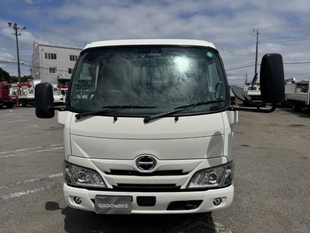 Hino DUTRO 2022-05 7710086-5