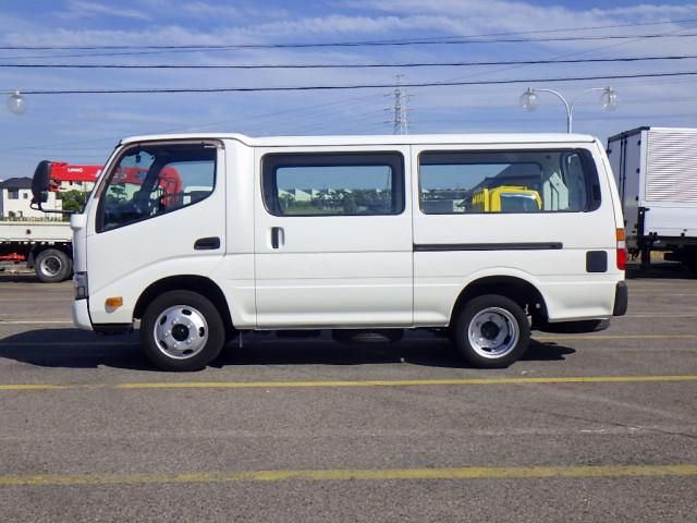 Hino DUTRO 2018-10 7710102-3