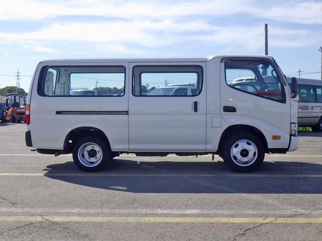 Hino DUTRO 2018-10 7710102-4