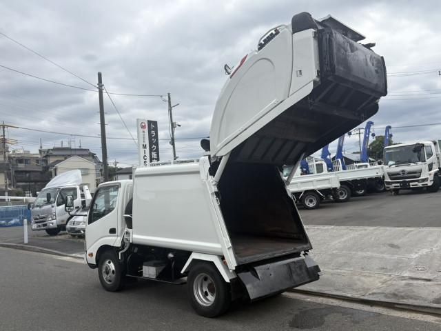 Hino DUTRO 2019-01 7710054-12