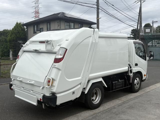 Hino DUTRO 2019-01 7710054-2