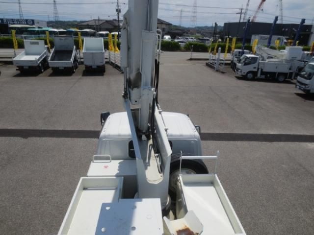 Hino DUTRO 2018-02 7710101-12