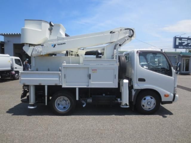 Hino DUTRO 2018-02 7710101-7