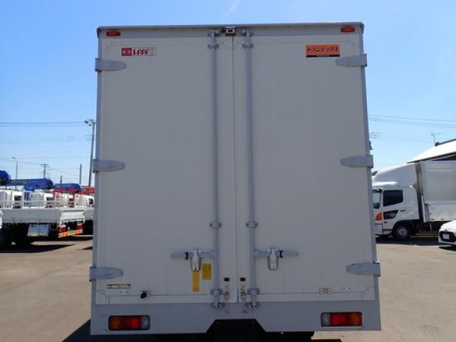 Hino DUTRO 2022-06 7710035-18