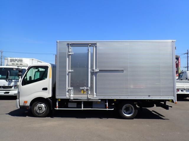 Hino DUTRO 2022-06 7710035-7