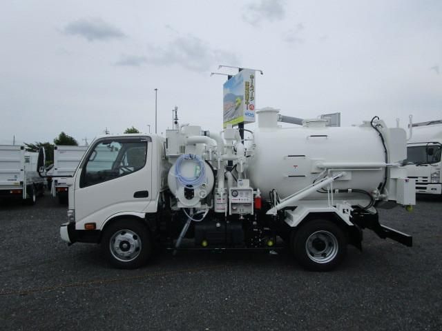 Hino DUTRO 2025-02 7709995-4