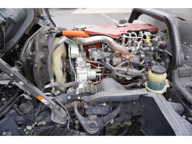 Hino DUTRO 2020-03 7710077-13