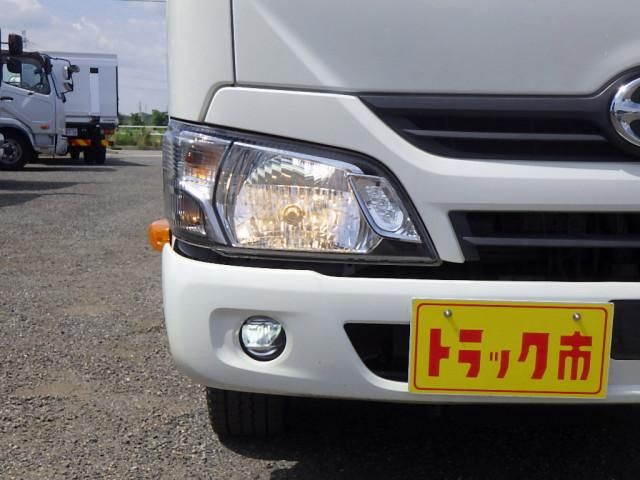 Hino DUTRO 2018-12 7710120-2