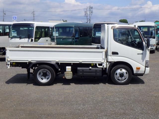 Hino DUTRO 2018-12 7710120-4