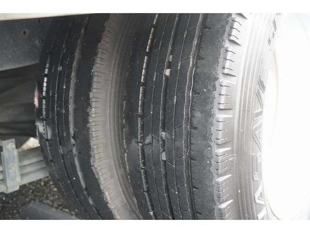 Hino DUTRO 2018-05 7710108-9