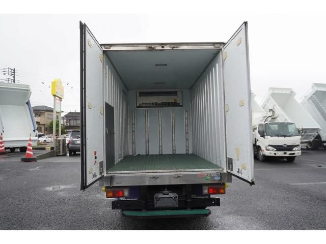 Hino DUTRO 2018-05 7710108-23