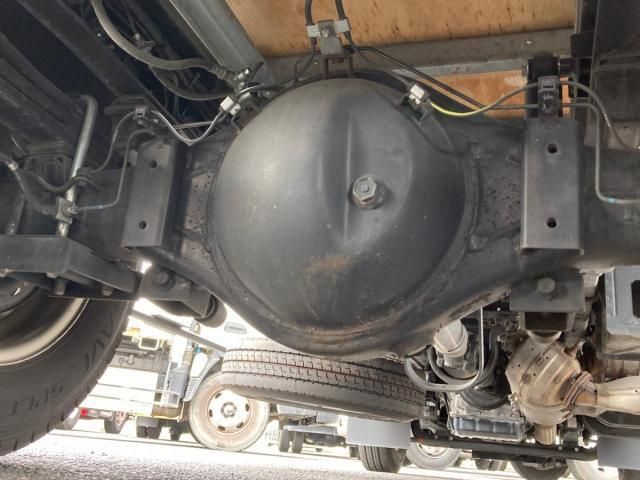 Hino DUTRO 2022-03 7710030-13