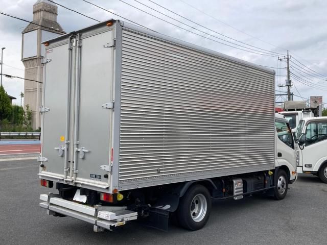 Hino DUTRO 2022-03 7710030-2